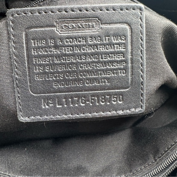 Vintage Coach Soho Black Signature Jacquard Shoulder Bag | Good Used Condition - Picture 12 of 16